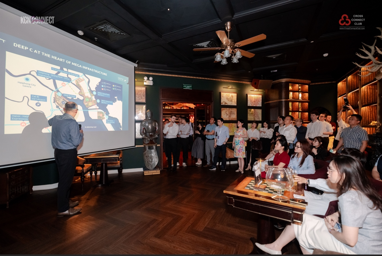 Mr. Koen Soenens speaking at the KCN CONNECT: NORTHERN VIETNAM